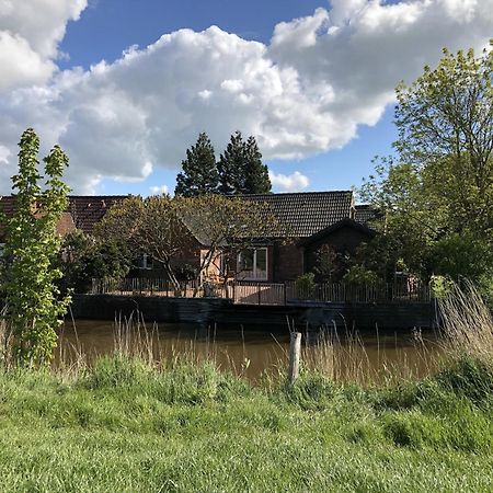 Haus "Am Kanal" Villa Krummhörn Exterior foto
